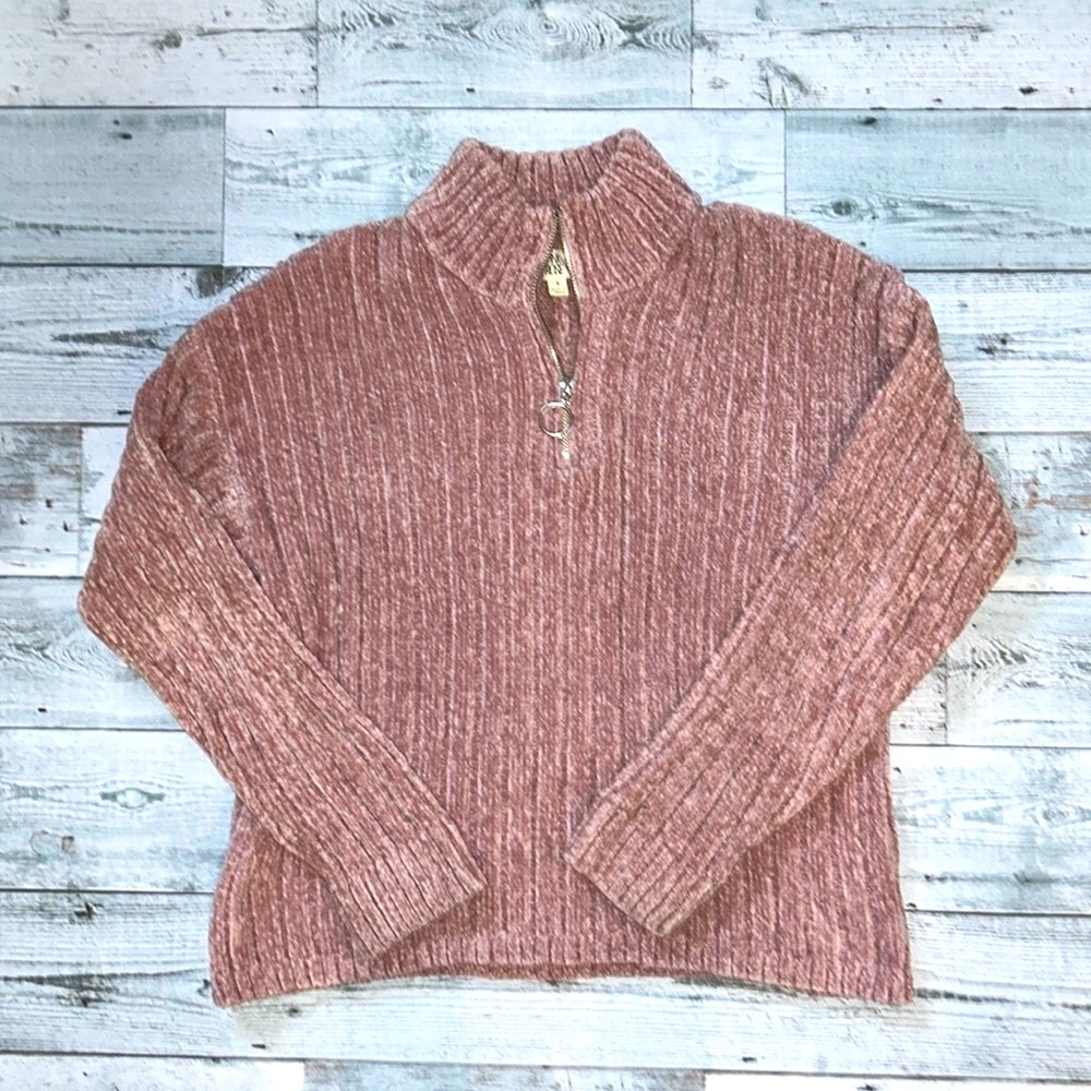 Pink Rose super cozy mauve chenille cable knit sweater. 1/4 zip. Size L